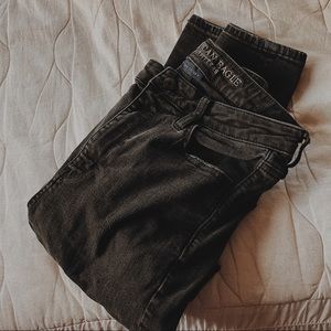American Eagle ripped black jeans